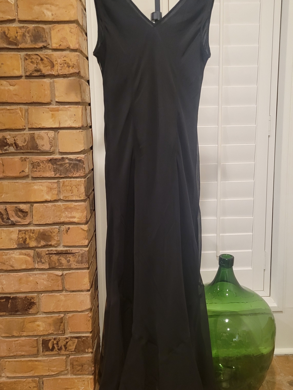 Robbie Bee 100% Silk Black V-Neck Maxi Dress - Picture 3 of 5